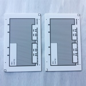 Substrato di comunicazione ad alta frequenza a microonde con circuito a film spesso